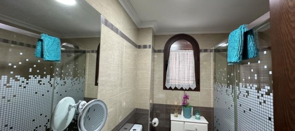 6 غرف نوم منزل في La Zubia, Spain رقم 153384 23