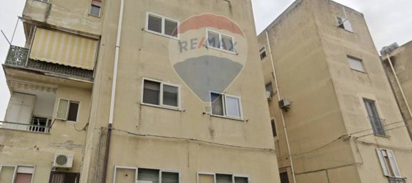 3 bedrooms Apartment in Caltagirone, Italy No. 275798 2