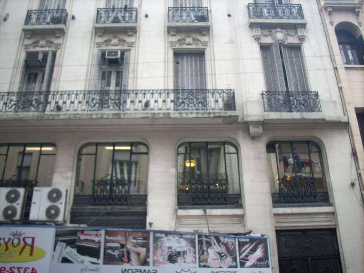 159m² Office in Buenos Aires, Argentina No. 109085