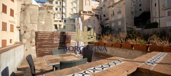 Propiedad comercial de 4 habitaciónes en Gaeta, Italy No. 163832 13