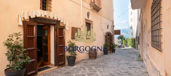 Propiedad comercial de 4 habitaciónes en Gaeta, Italy No. 163832 19