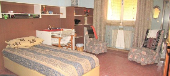 7 rooms Apartment in Carrara, Italy No. 237410 15