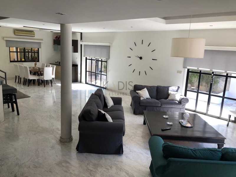 4 bedrooms Villa in Agios Athanasios, Cyprus No. 20729