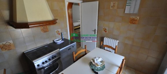 4-salle Appartement à Ragusa, Italy No. 102128 10