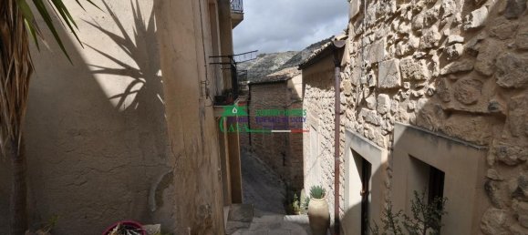 4-salle Appartement à Ragusa, Italy No. 102128 4