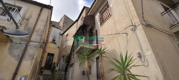 4-salle Appartement à Ragusa, Italy No. 102128 2