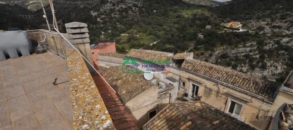 4-salle Appartement à Ragusa, Italy No. 102128 19