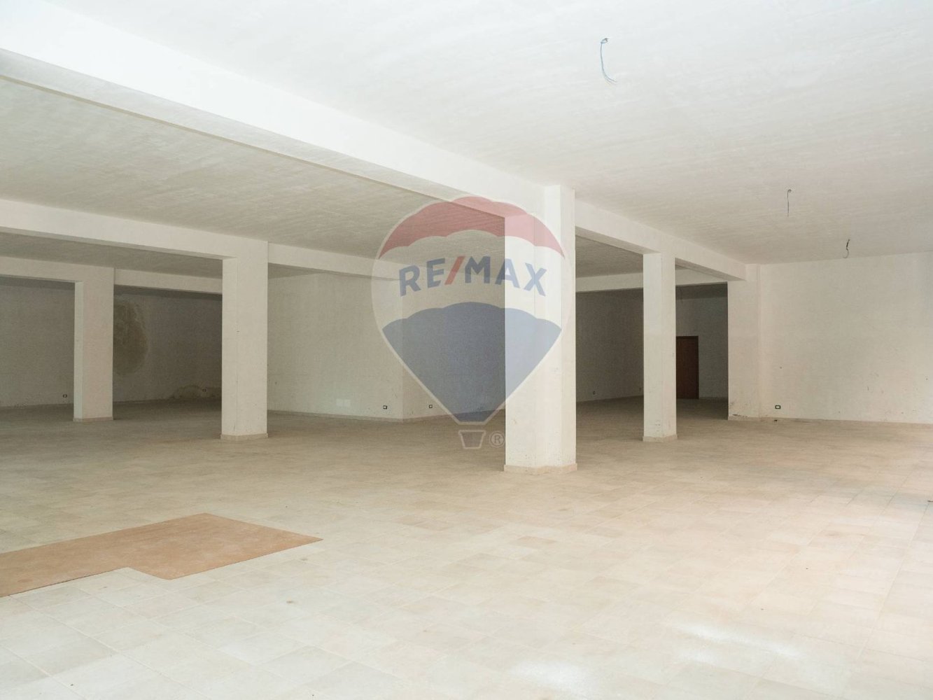 2 rooms Commercial property in Enna, Italy No. 266454