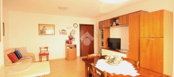 Apartamento de 2 dormitorios en Gambettola, Italy No. 194415 22