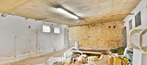 592m² Warehouse in Nuaille-d'Aunis, France No. 337138 18