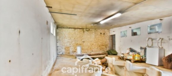 592m² Warehouse in Nuaille-d'Aunis, France No. 337138 16