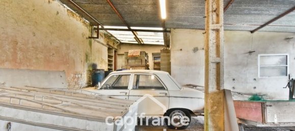 592m² Warehouse in Nuaille-d'Aunis, France No. 337138 2