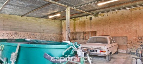 592m² Warehouse in Nuaille-d'Aunis, France No. 337138 8