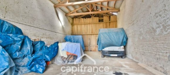 592m² Warehouse in Nuaille-d'Aunis, France No. 337138 4