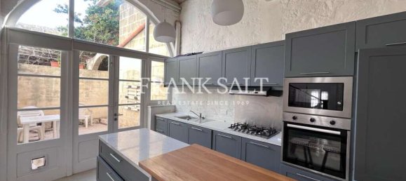 2 bedrooms Townhouse in Munxar, Malta No. 2852 5