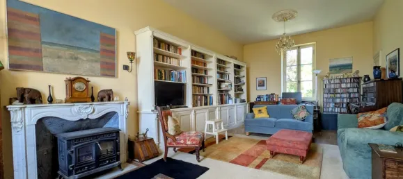 5 bedrooms House in Mielan, France No. 351931 3