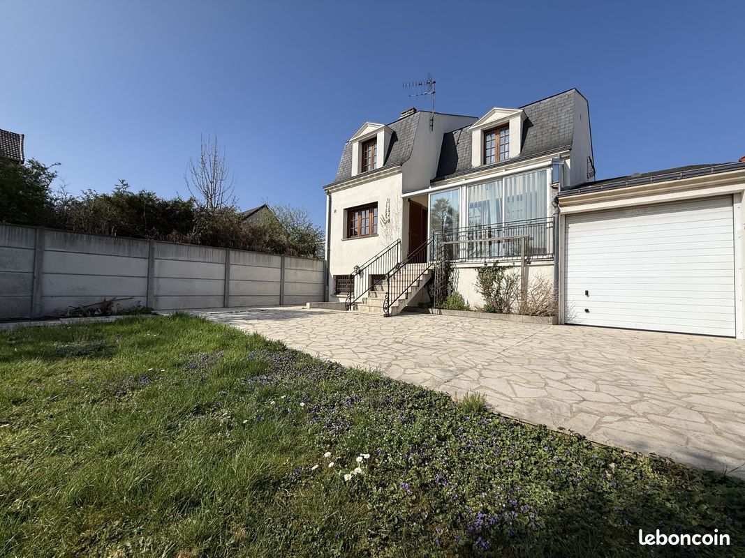 4 غرف نوم منزل في Le Blanc-Mesnil, France رقم 167586