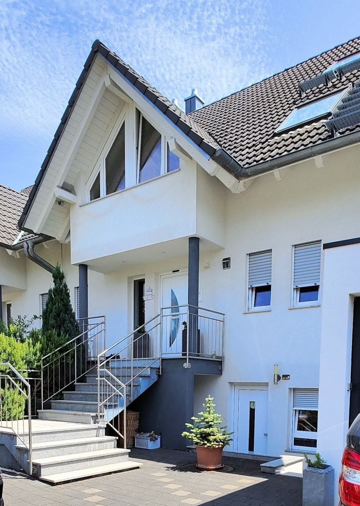 7 rooms Townhouse in Breisgau-Hochschwarzwald, Germany No. 101984