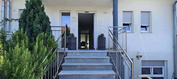 7 rooms Townhouse in Breisgau-Hochschwarzwald, Germany No. 101984 2