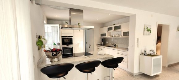 7 rooms Townhouse in Breisgau-Hochschwarzwald, Germany No. 101984 9