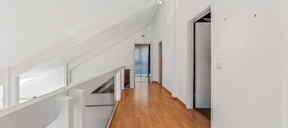 Дом с 6 комнатами в Ойскирхен, Германия № 323904 28