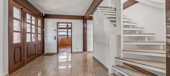 Дом с 6 комнатами в Ойскирхен, Германия № 323904 6