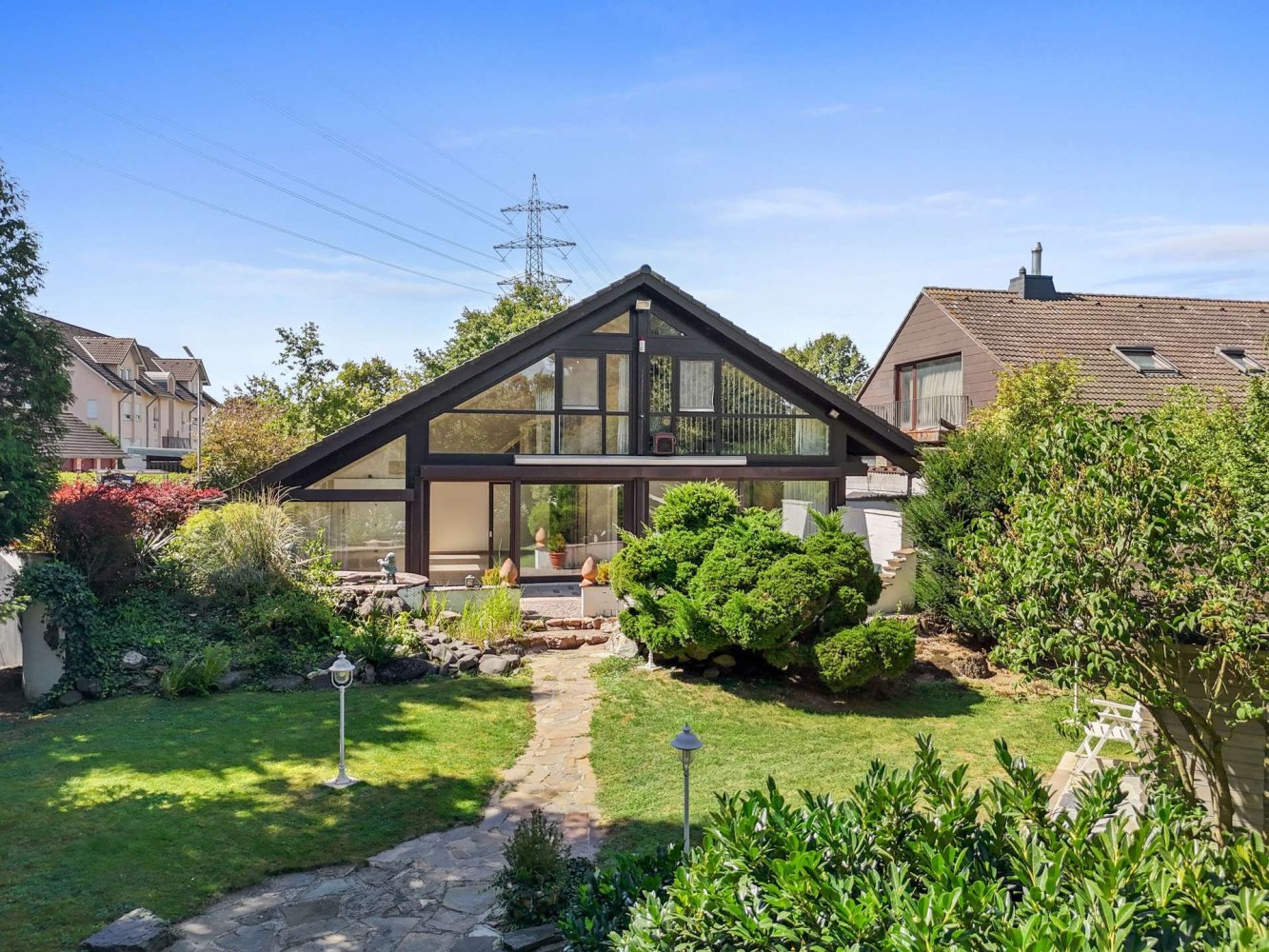 Дом с 6 комнатами в Ойскирхен, Германия № 323904