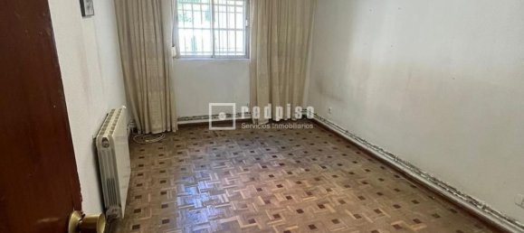 3 bedrooms Apartment in Madrid, Spain No. 170738 10