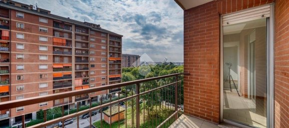 3 bedrooms Apartment in Turin, Italy No. 350563 12