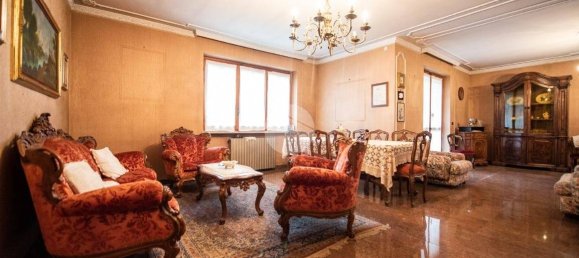 Villa de 3 dormitorios en Volvera, Italy No. 158449 2