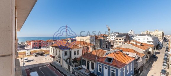 4 bedrooms Apartment in Espinho, Portugal No. 90873 12