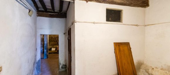 3 bedrooms House in Cortona, Italy No. 52736 22