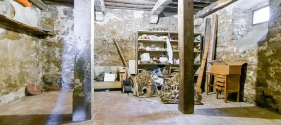 3 bedrooms House in Cortona, Italy No. 52736 41