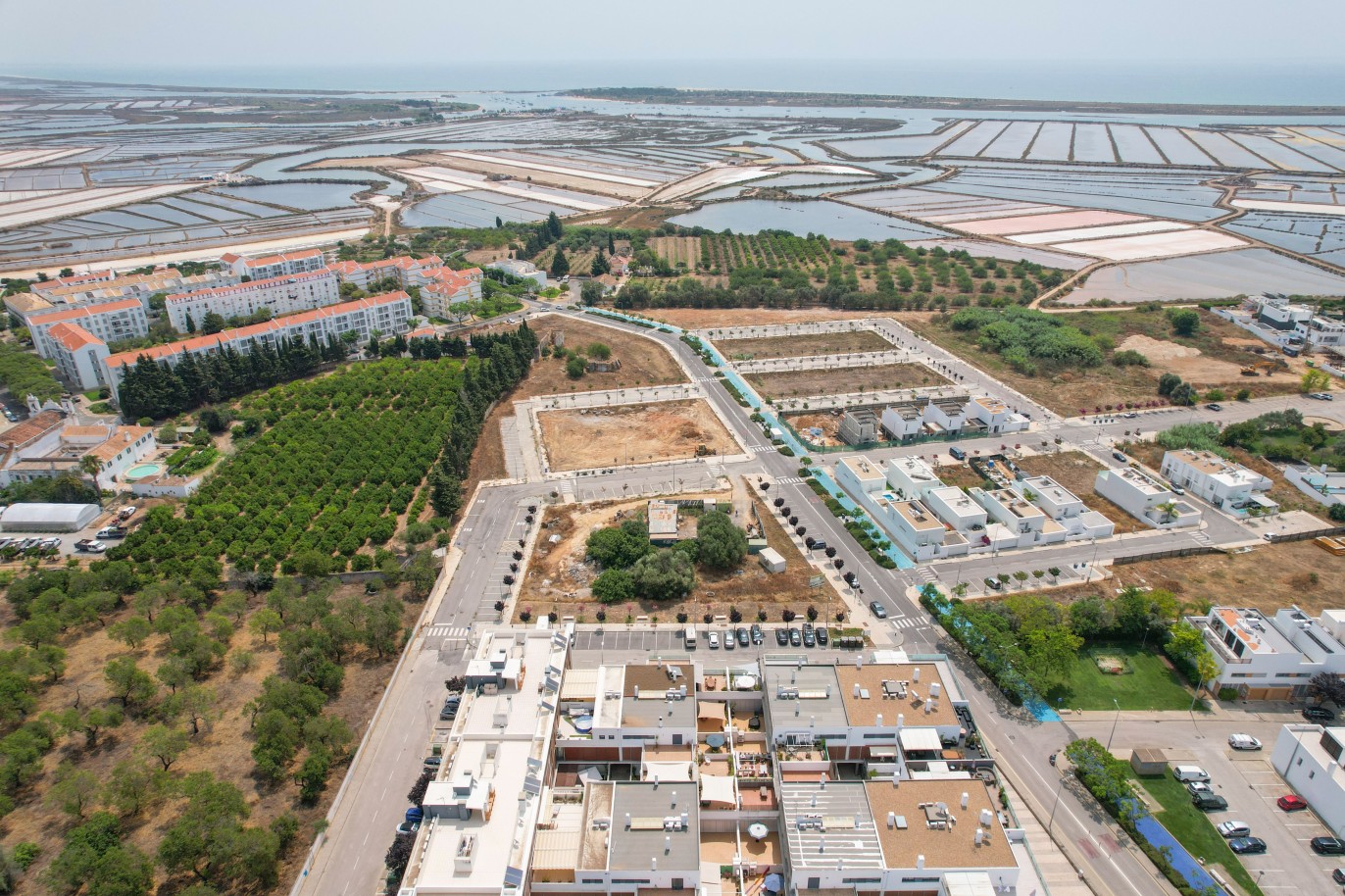  Land in Tavira, Portugal No. 68582