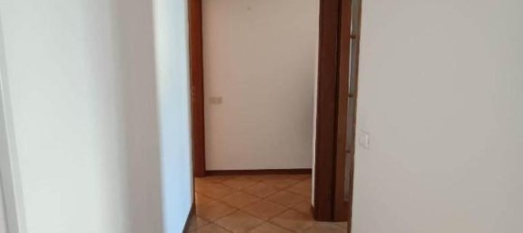Apartamento de 4 habitaciónes en Carrara, Italy No. 38323 10