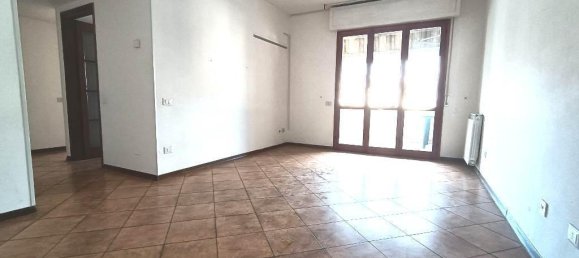 Apartamento de 4 habitaciónes en Carrara, Italy No. 38323 4