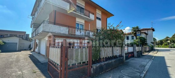 Apartamento de 3 dormitorios en Udine, Italy No. 374845 15