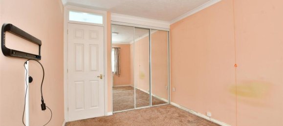 1 bedroom Apartment in Essex, United Kingdom No. 4187 5