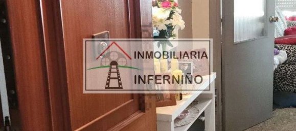 Apartamento de 3 dormitorios en Ferrol, Spain No. 172005 4