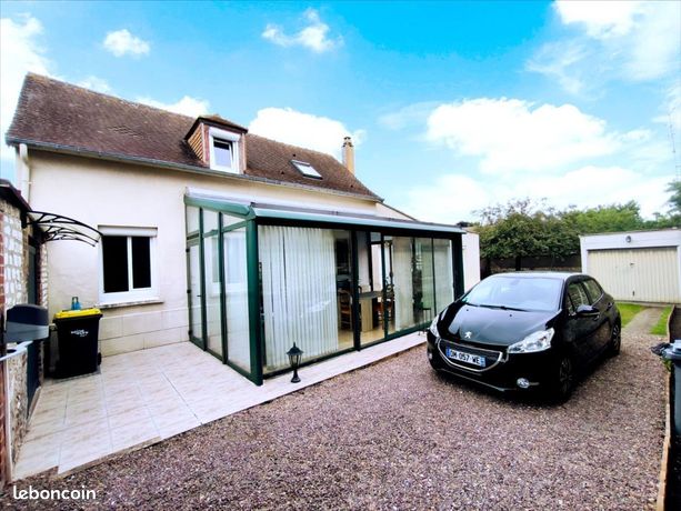 3 bedrooms House in Louviers, France No. 359986