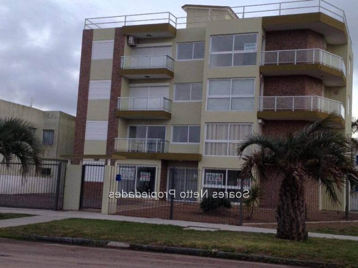 2 bedrooms Apartment in Canelones, Uruguay No. 6938