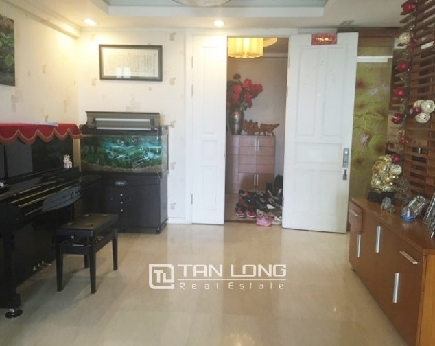 4 bedrooms Apartment in Tay Ho, Vietnam No. 209