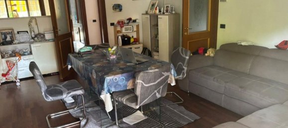3 bedrooms Apartment in Reggio Emilia, Italy No. 325242 3