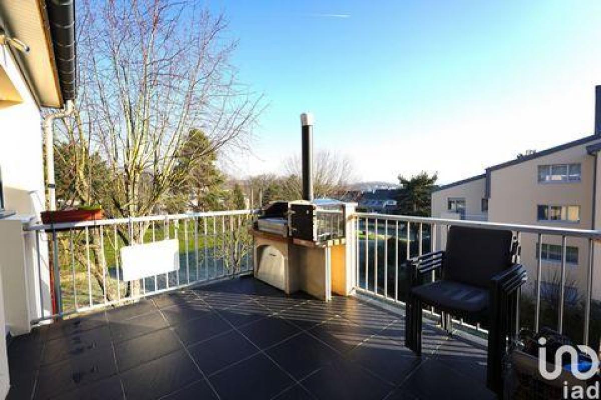 3 bedrooms Condo in Dourdan, France No. 8300