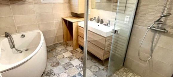 Дом с 2 спальнями в Бурж, Франция № 224221 6