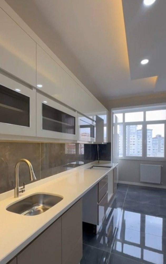 Apartment 3+1 in Istanbul, Turkey No. 24888