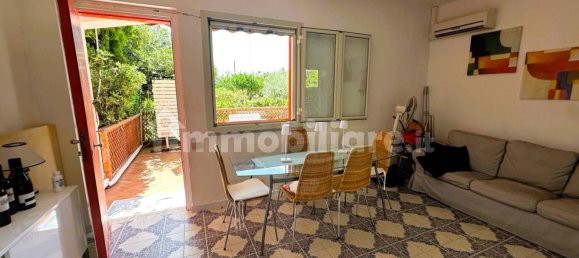 Apartamento de 3 dormitorios en Sangineto, Italy No. 339335 20