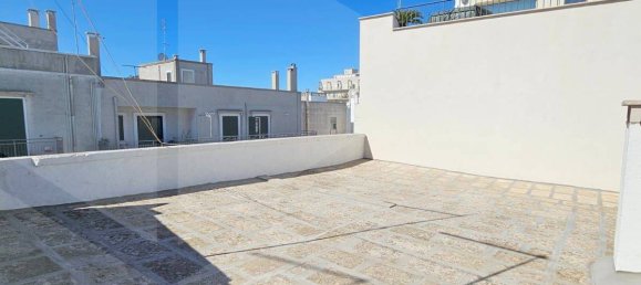 3 rooms House in Cisternino, Italy No. 32441 15