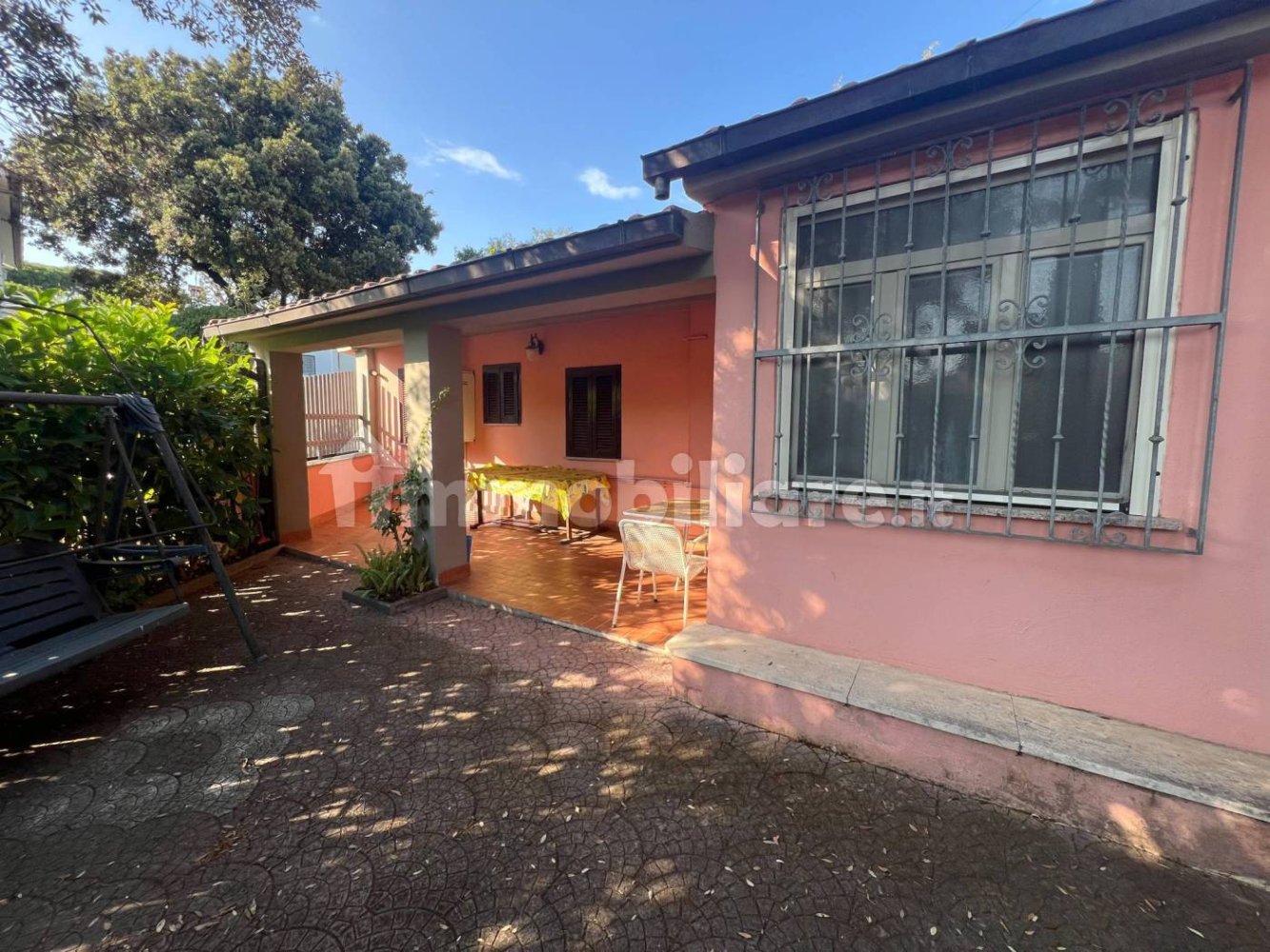 2 bedrooms House in Fiumicino, Italy No. 320183