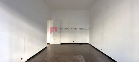 3-salle Appartement à Genoa, Italy No. 37361 10